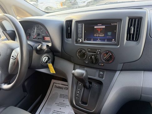 Used 2021 Nissan NV200 SV w/ Back Door Glass Package FWD image 17