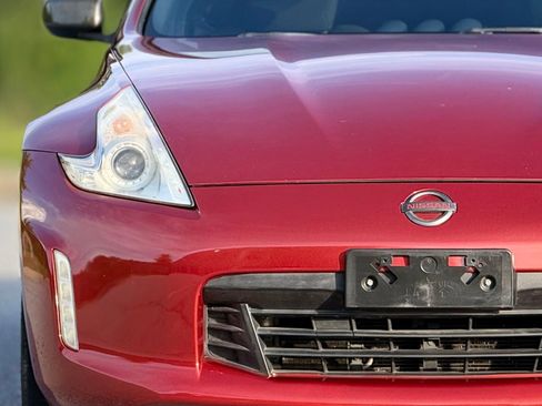 Used 2016 Nissan 370Z Coupe RWD image 13