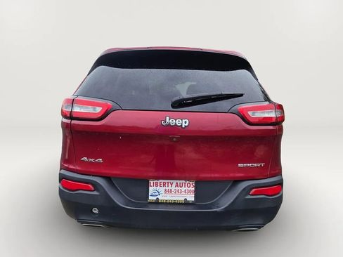 Used 2016 Jeep Cherokee Sport AWD/4WD image 5