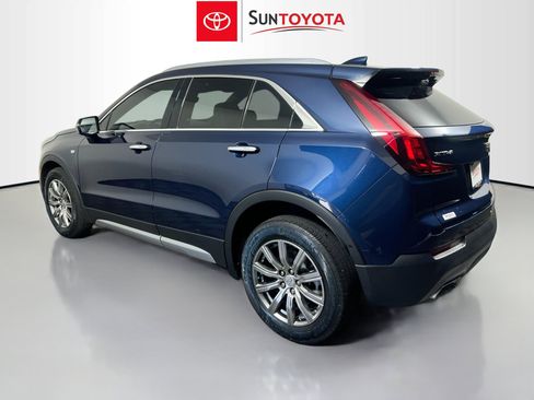 Used 2022 Cadillac XT4 Premium Luxury w/ Enhanced Visibility Package FWD image 6