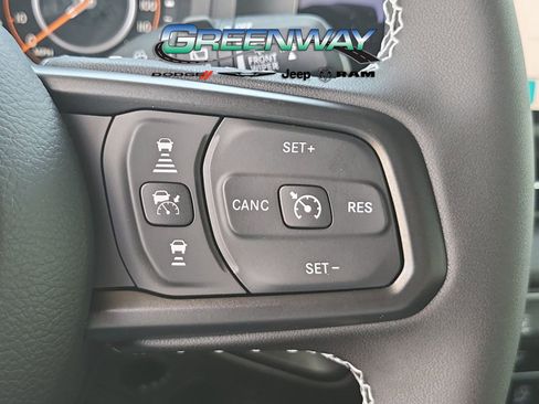 Used 2025 Jeep Wrangler Unlimited Sport AWD/4WD image 26