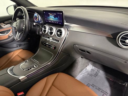 Used 2023 Mercedes-Benz GLC 300 4MATIC Coupe image 25