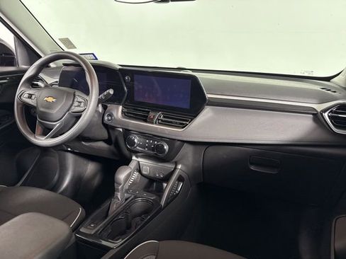 Used 2025 Chevrolet TrailBlazer LT image 17