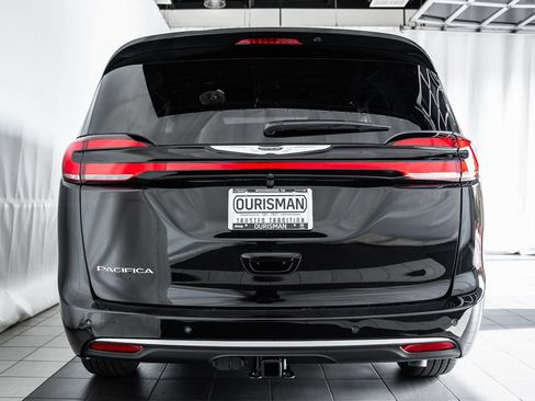 New 2026 Chrysler Pacifica Pinnacle image 5