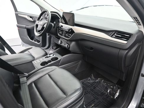 Used 2022 Ford Escape SEL image 21