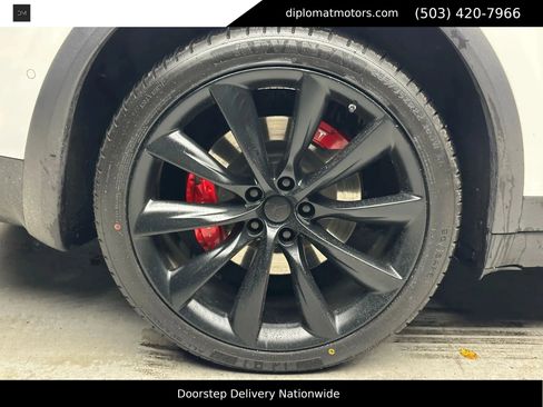 Used 2017 Tesla Model X 100D image 38