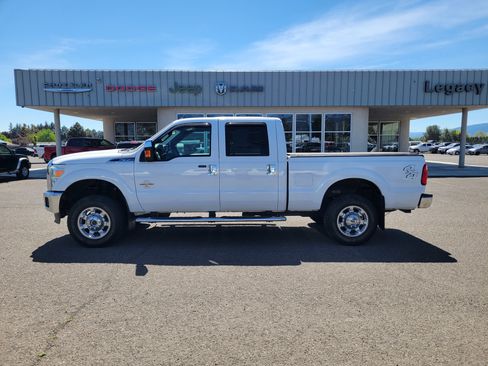 Used 2014 Ford F350 Lariat w/ Lariat Ultimate Package AWD/4WD image 12