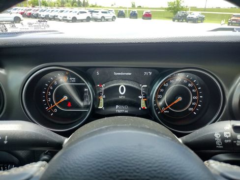 Used 2022 Jeep Wrangler Unlimited Sport AWD/4WD image 29