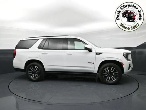 Used 2021 GMC Yukon AT4 w/ AT4 Premium Plus Package AWD/4WD image 3