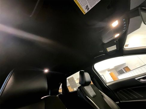 Used 2022 Ford Edge ST image 22