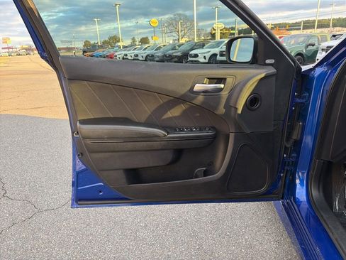 Used 2020 Dodge Charger GT w/ Blacktop Package image 12