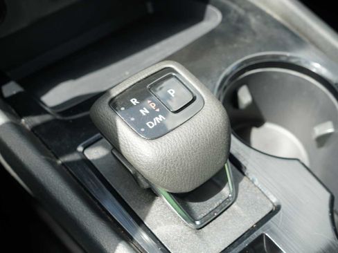 Used 2024 Nissan Rogue SV AWD/4WD image 11