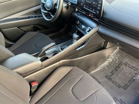 Certified 2025 Hyundai Elantra Sport image 16