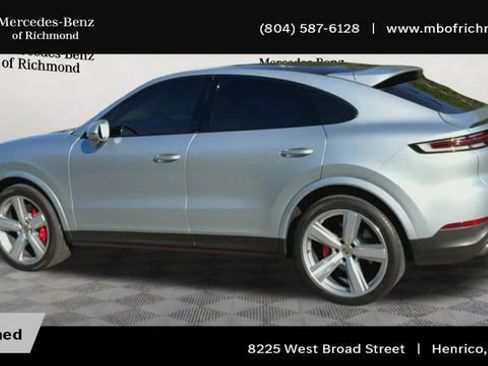 Used 2024 Porsche Cayenne S AWD/4WD image 8