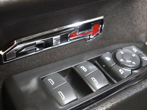 Used 2024 GMC Sierra 1500 AT4 image 36