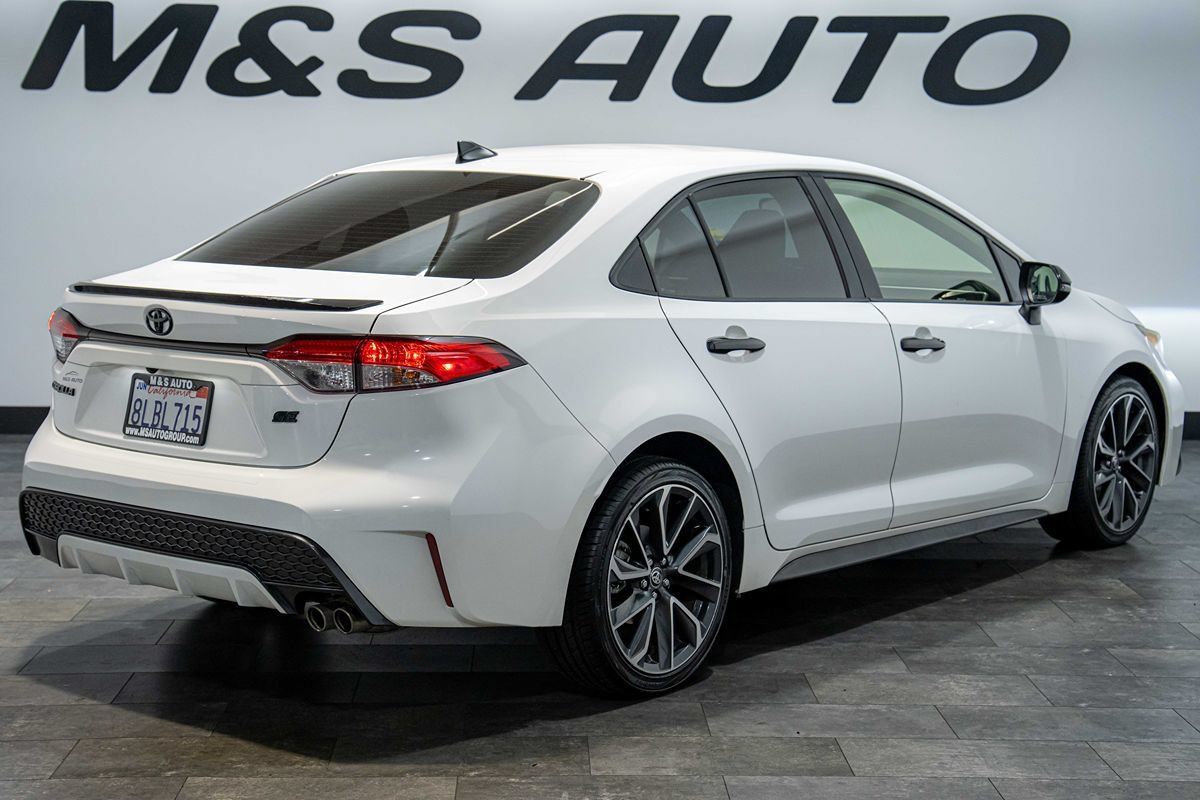 Used 2020 Toyota Corolla SE w/ Carpet Mat Package (TMS) FWD image 5
