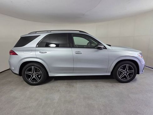 Certified 2025 Mercedes-Benz GLE 450 4MATIC image 3