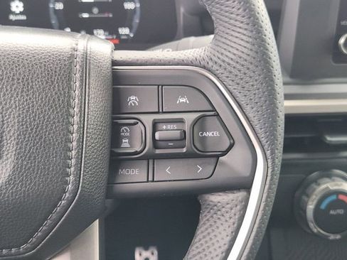 Used 2025 Toyota Tacoma TRD Sport AWD/4WD image 24