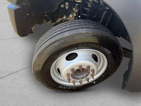 Used 2015 Ford F450 XL w/ Power Equipment Group image 9