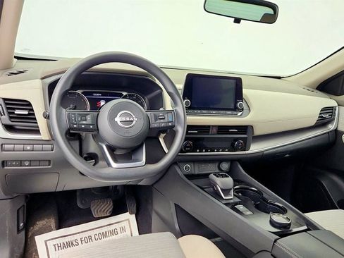 Used 2023 Nissan Rogue SV AWD/4WD image 12
