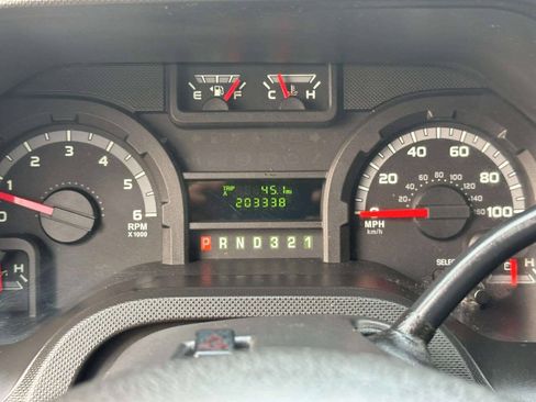 Used 2014 Ford E-350 and Econoline 350 Super Duty RWD image 10