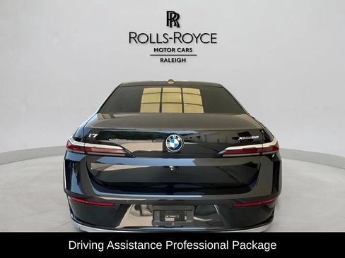 Used 2024 BMW i7 xDrive60 AWD/4WD image 5