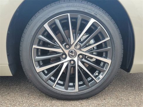 New 2025 Lexus ES 350 w/ Premium Package image 5