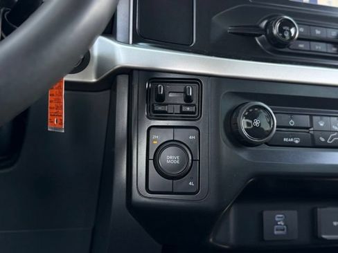 Used 2021 Ford F150 XLT AWD/4WD image 22