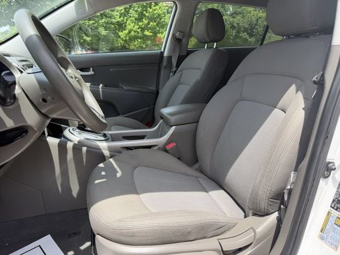 Used 2016 Kia Sportage LX FWD image 8