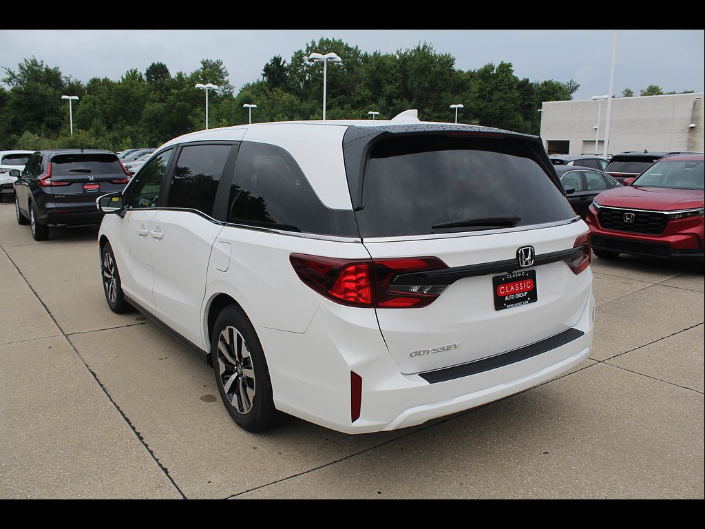 New 2026 Honda Odyssey EX-L image 4