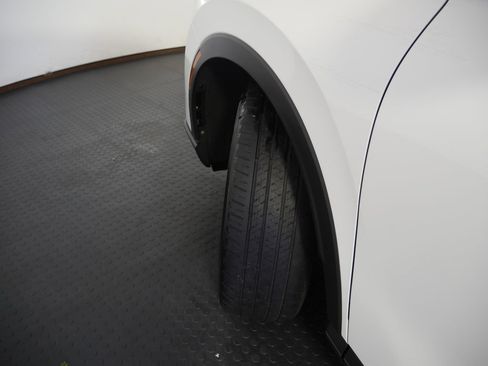 Used 2024 Honda CR-V EX image 17