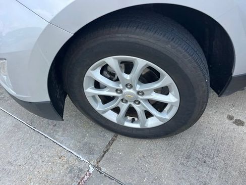 Used 2019 Chevrolet Equinox LT FWD image 30