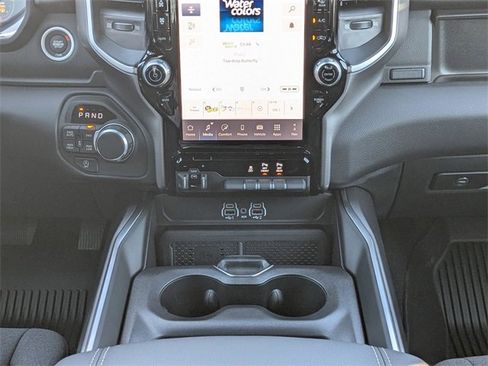 New 2026 RAM 1500 4x4 Crew Cab image 19