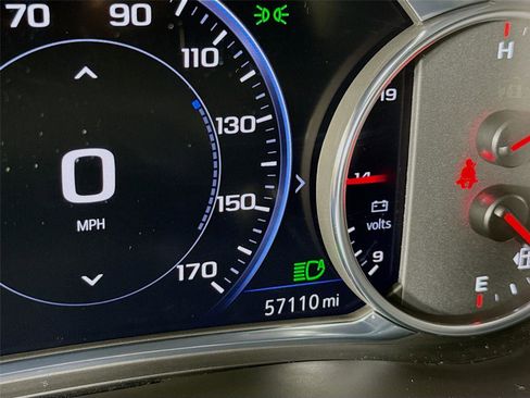 Used 2023 Chevrolet Traverse Premier w/ Redline Edition image 2