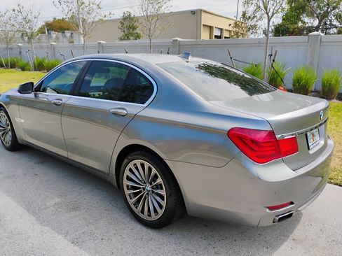 Used 2012 BMW 740i RWD image 7