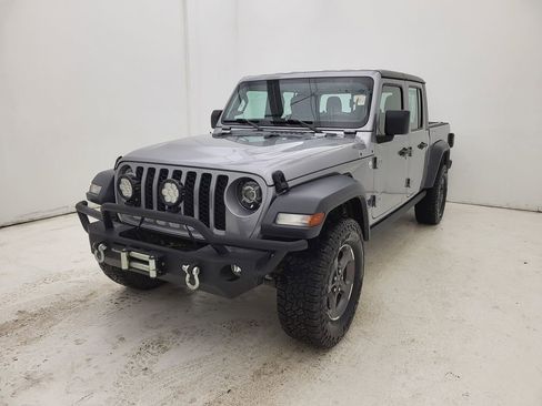Used 2020 Jeep Gladiator Sport image 19