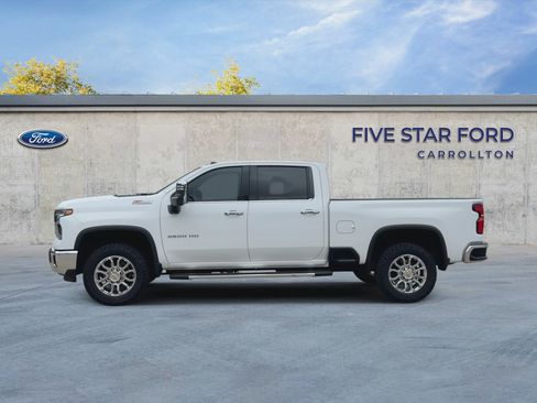 Used 2025 Chevrolet Silverado 2500 LTZ w/ LTZ Plus Package AWD/4WD image 5