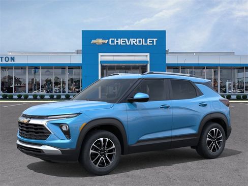 New 2026 Chevrolet TrailBlazer LT image 2