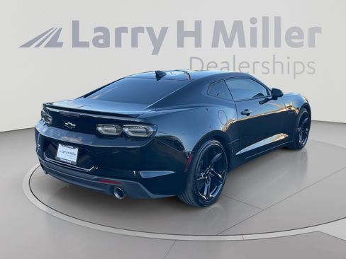 Used 2024 Chevrolet Camaro LT w/ RS Package RWD image 5