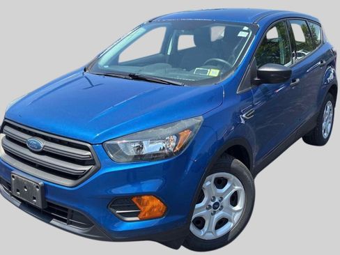 Used 2018 Ford Escape S FWD image 1