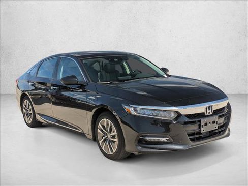 Used 2019 Honda Accord Touring image 3