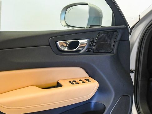 Certified 2023 Volvo XC60 B5 Ultimate w/ Climate Package FWD image 26