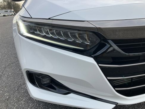 Used 2022 Honda Accord Sport image 28
