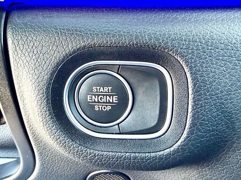 Certified 2025 Mercedes-Benz GLE 450e 4MATIC image 27