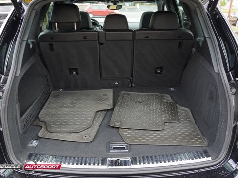 Used 2014 Porsche Cayenne Turbo S image 28