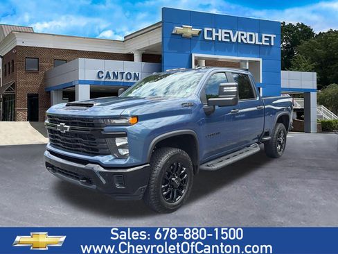 Used 2026 Chevrolet Silverado 2500 Custom w/ Custom Value Package AWD/4WD image 1