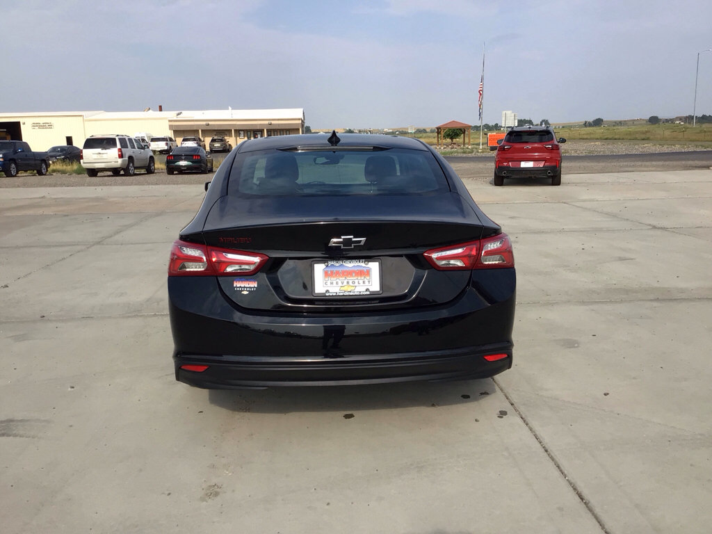 Used 2023 Chevrolet Malibu LT w/ Redline Edition FWD image 4