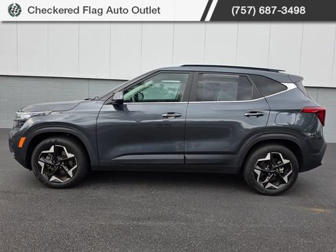 Used 2024 Kia Seltos EX AWD/4WD image 3