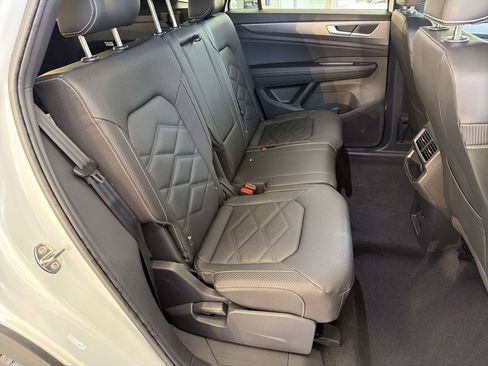 New 2026 Volkswagen Atlas Cross Sport SE AWD/4WD image 27