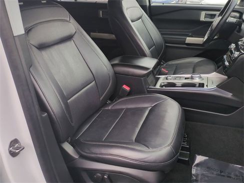 Used 2021 Ford Explorer Limited image 25